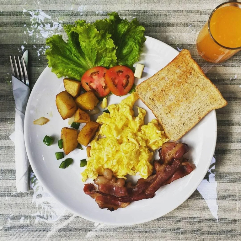 OYO 988 Good Morning Chiang Mai Tropical Inn