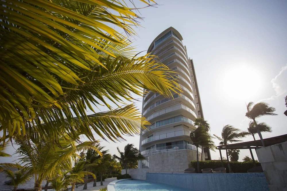 Beautiful Beachfront Apartments