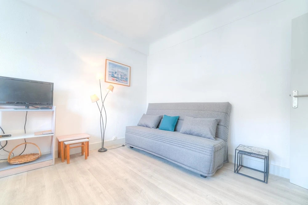Le Prince Apartment 1