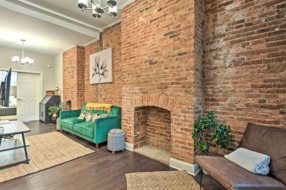 Chic Baltimore Apartment: 2 Mi to Downtown!