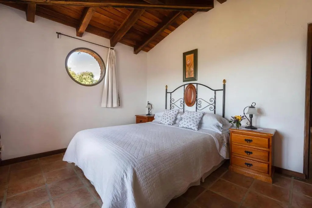 Los Algarrobos Gaucin