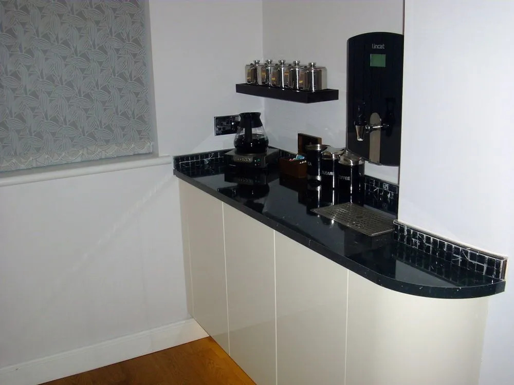 Farnham Hotel