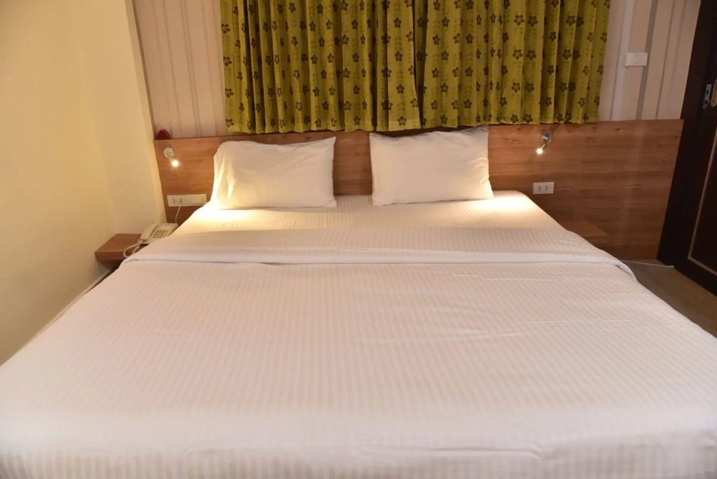 Rose Nana Hotel
