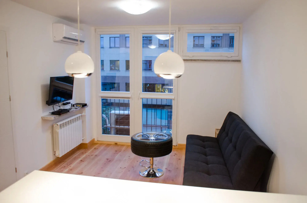 Goodnight Warsaw Apartments