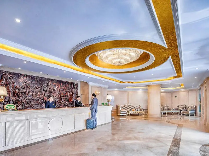 Vienna Hotel Shanghai Hongqiao National Exhibition Cente Sijing Metro Station