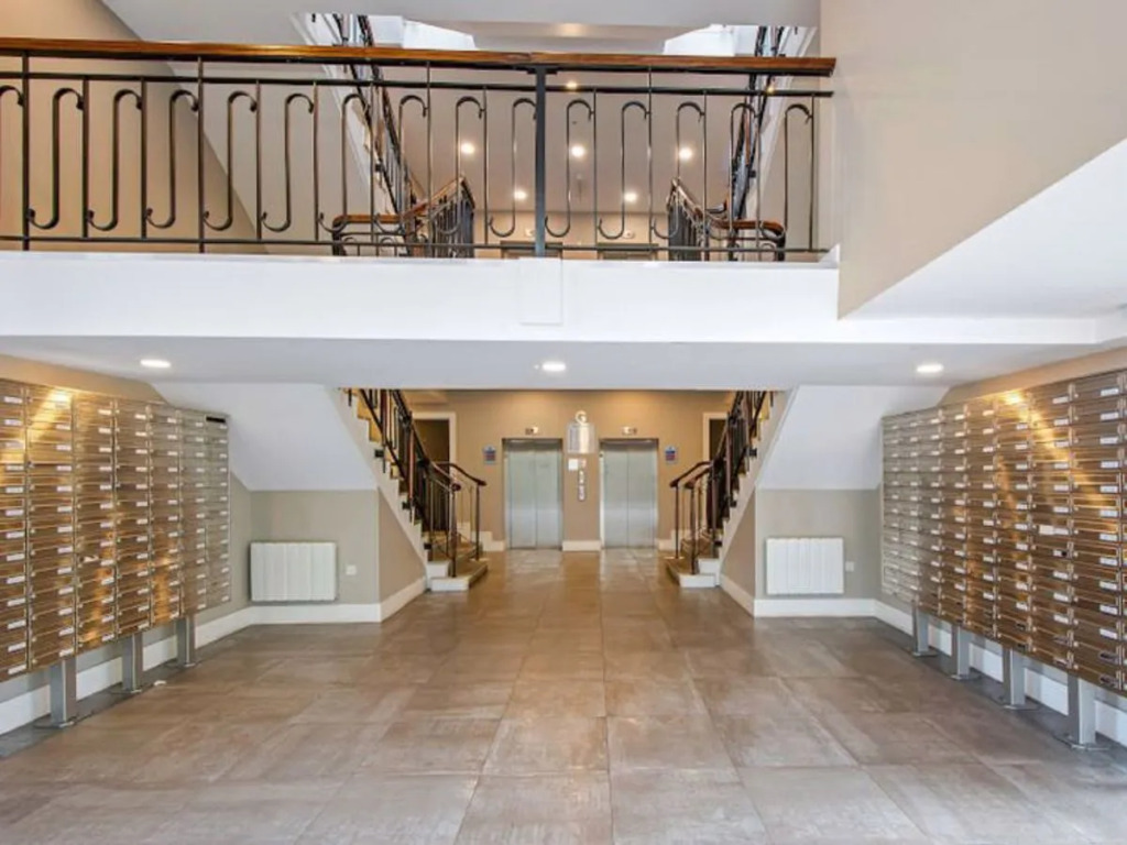 Harrow Apartments