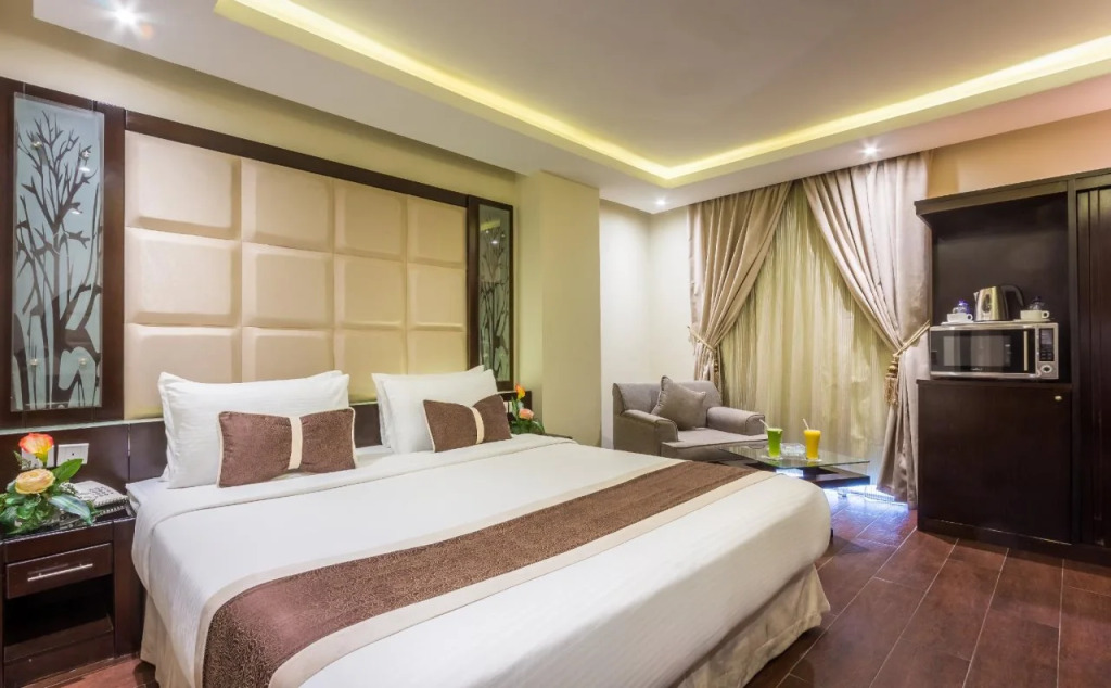Al Muhaideb Hotel Al Seteen Street