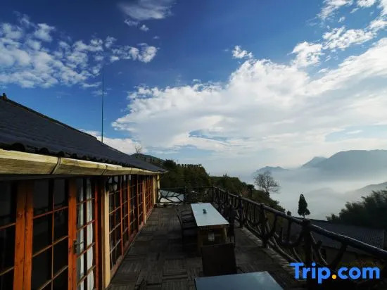 Yun Shang Wu Tian Guesthouse