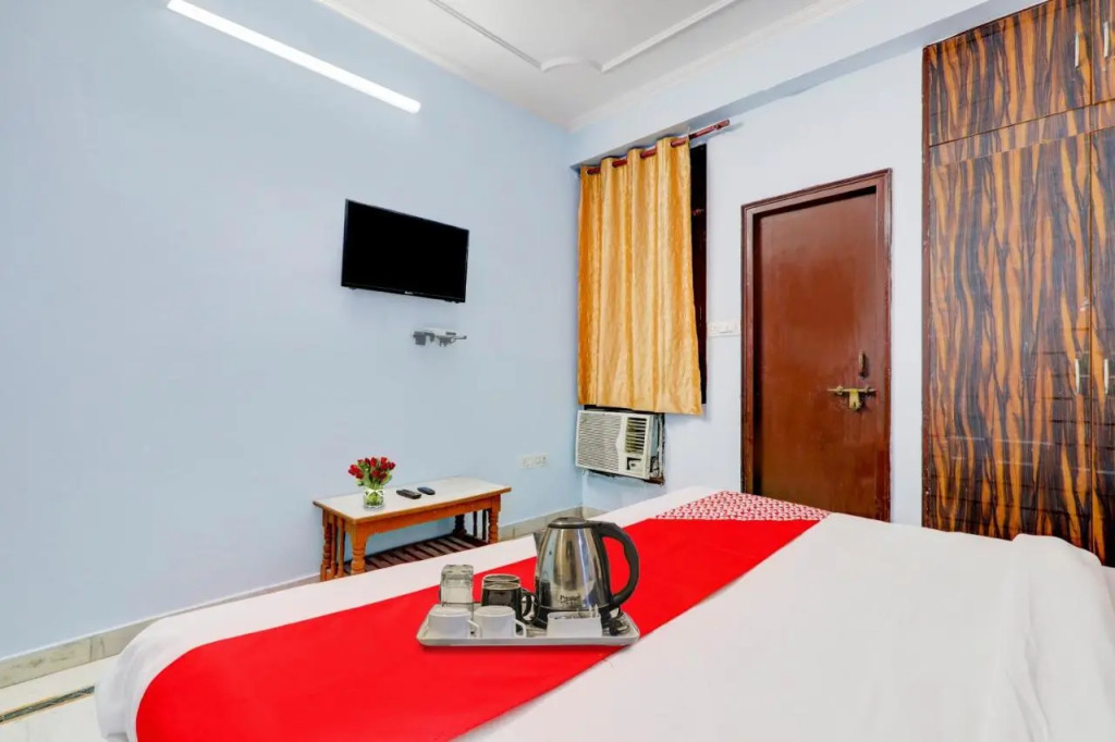 OYO 87646 Hotel Pacific Blue