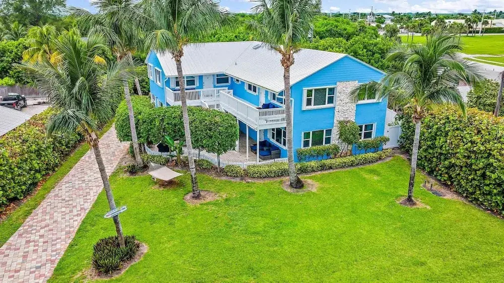 8BD Ft Pierce Beach Getaway - Great for Family Group