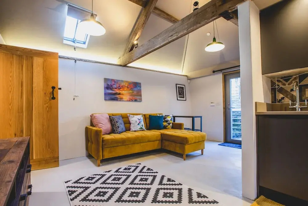 17th Century Cartshed Nestled In Welsh Countryside