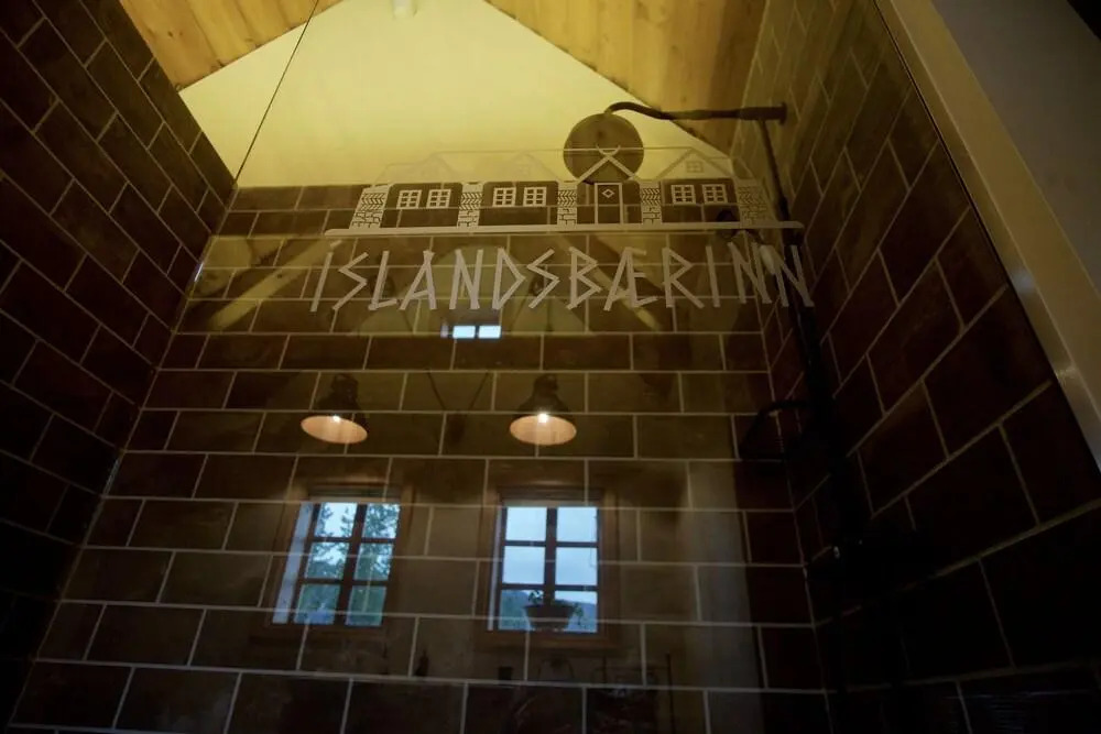 Old Farm Íslandsbærinn