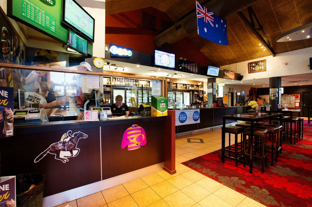 Glenmore Tavern