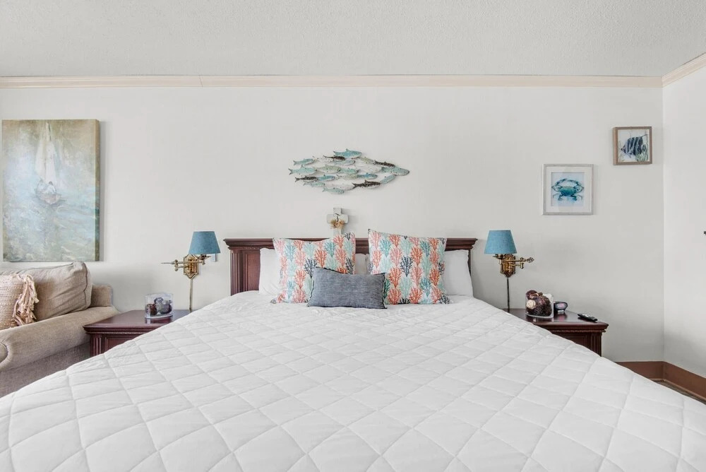 Bayside Inn 6682