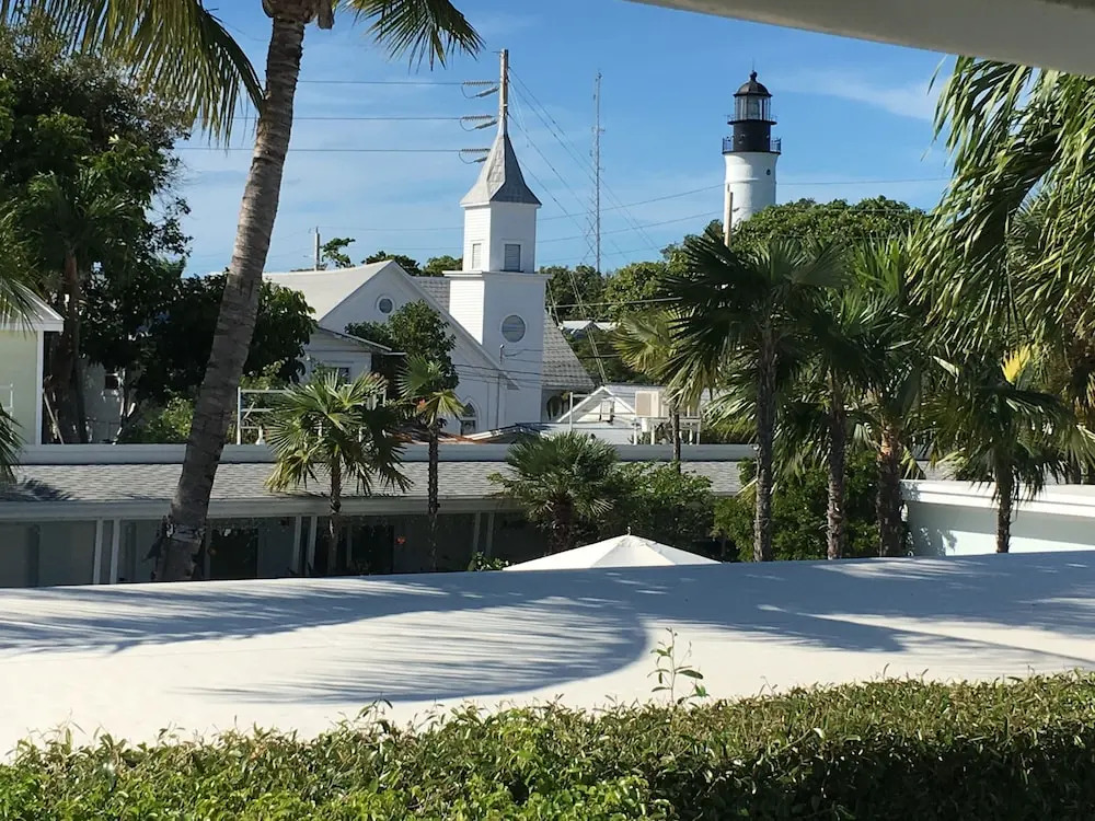 Duval Gardens