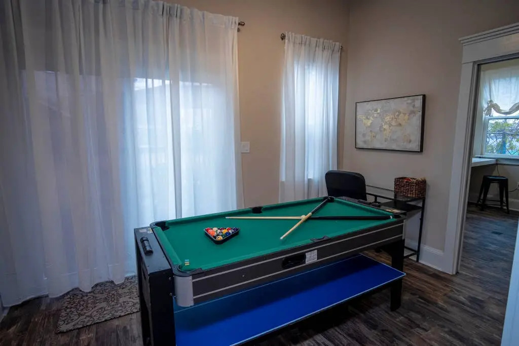Brand NEW Large Impressive House Near Downtown!