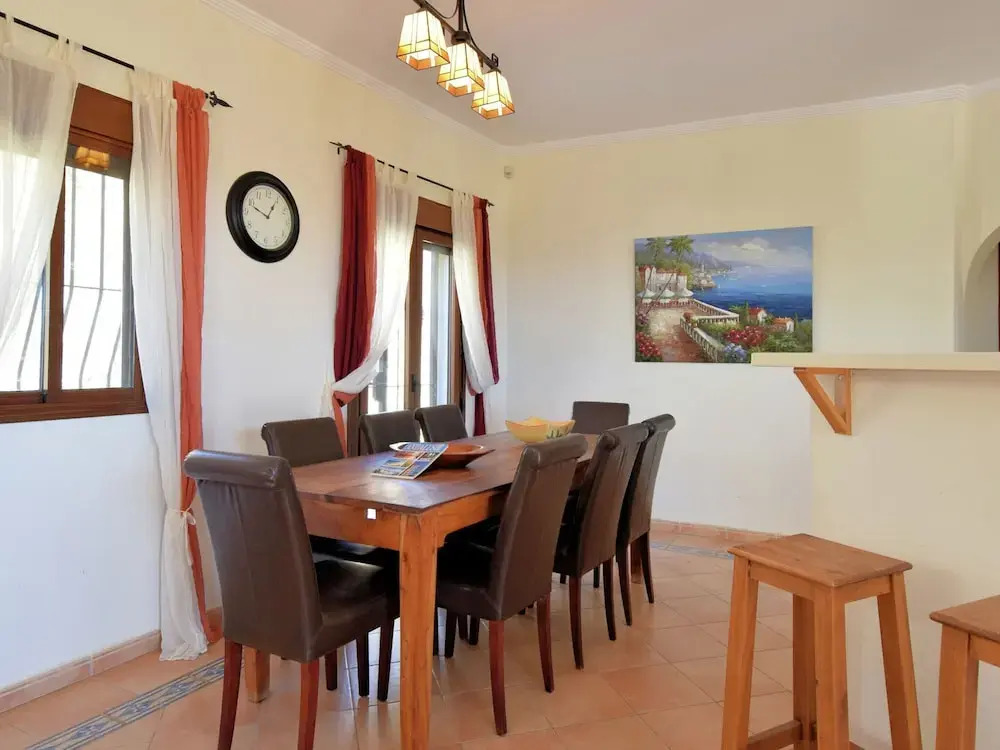 Beachside Family Villa in Le Pouldu