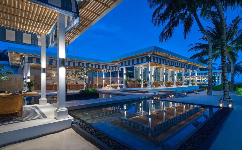 The Halcyon Private Isles Maldives, Autograph Collection