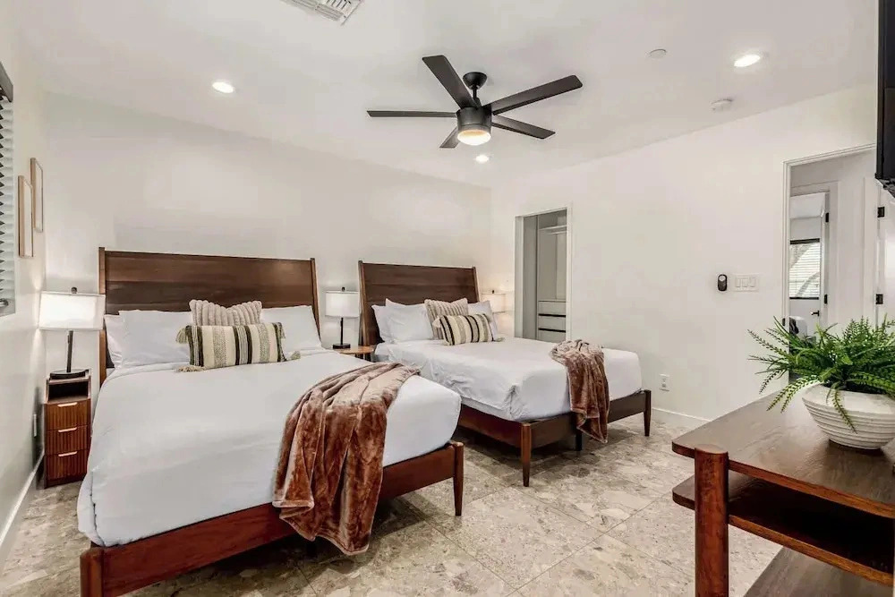 Casa Encanto Scottsdale Retreat