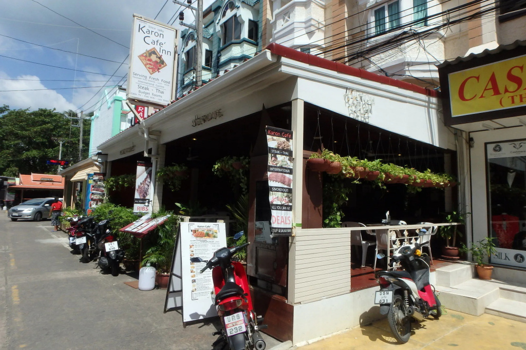 Karon Cafe Inn