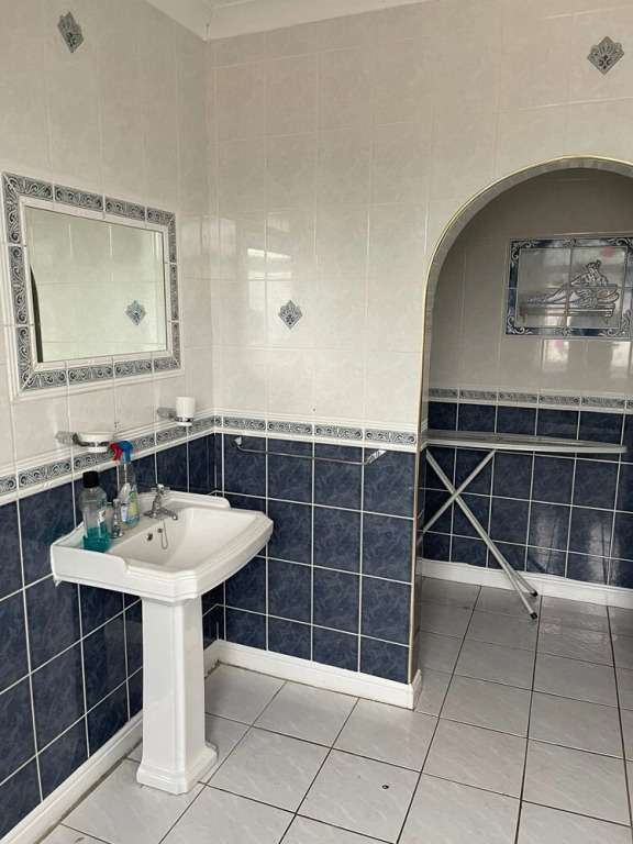 Beautiful 5 bed Farm Accommodation