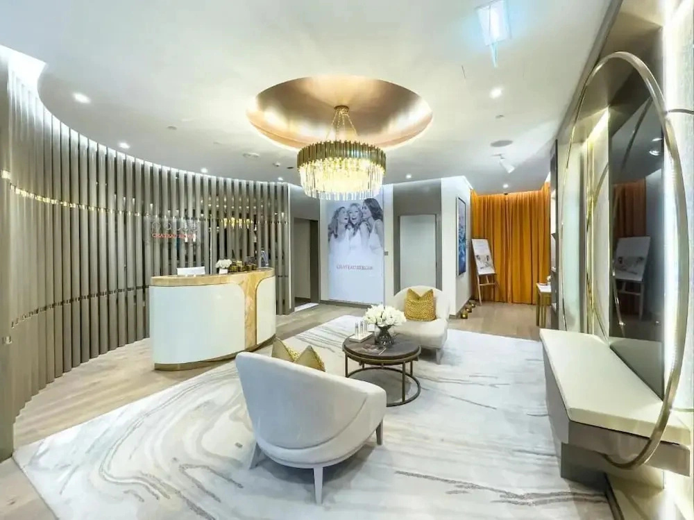 Exclusive Paramount 2BR - Skyline