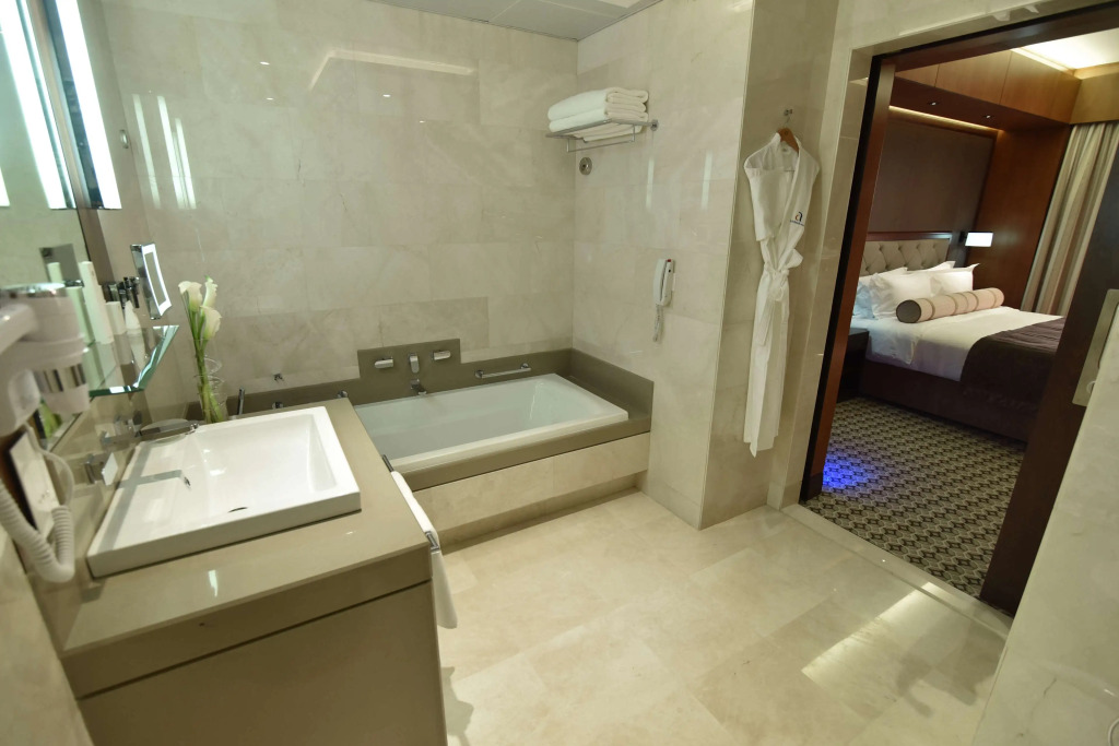 Ayla Grand Hotel