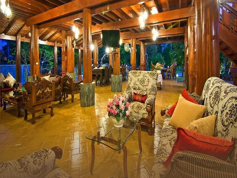 Bueng Bua Thong Resort