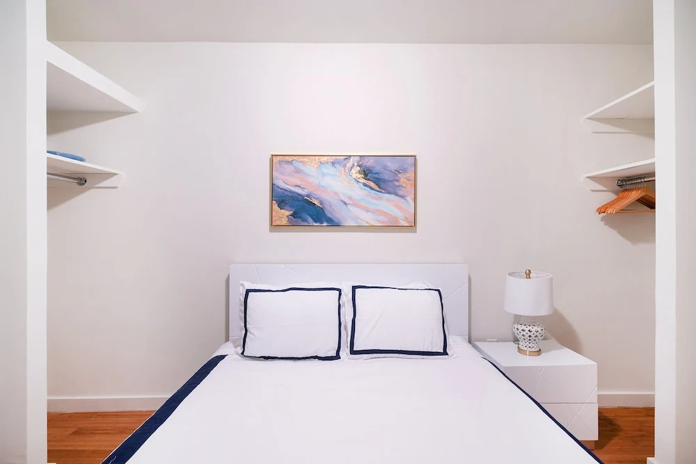 Contemporary 1 Bedroom Apartment in NYC