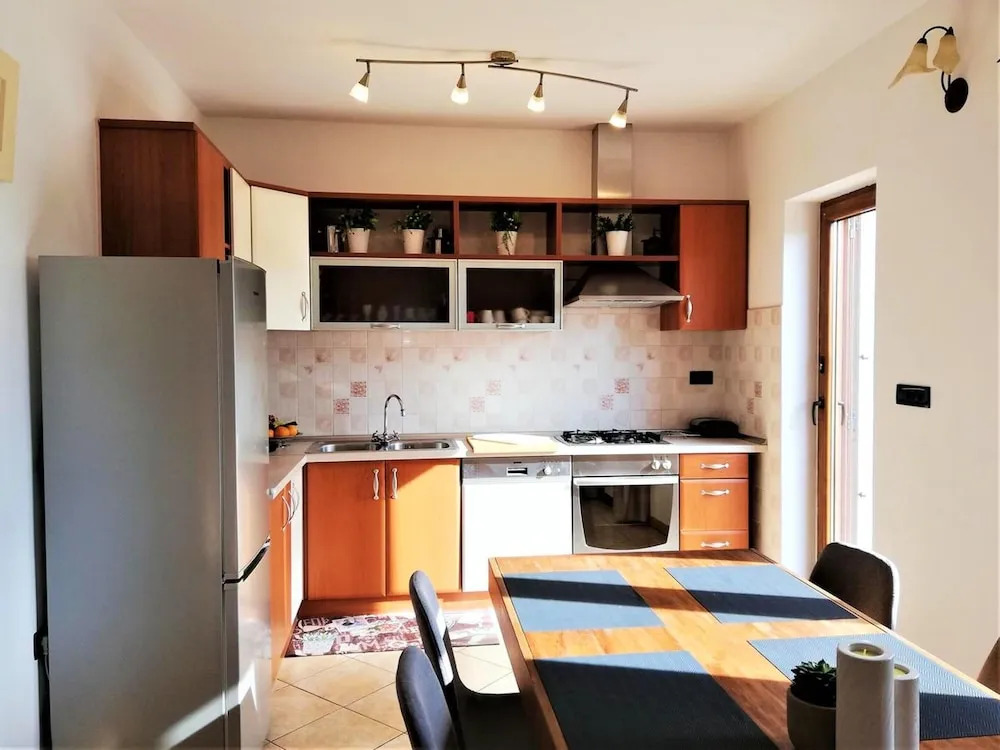 House With 4 Bedrooms in Bale, With Wonderful City View, Enclosed Garden and Wifi Near the Beach