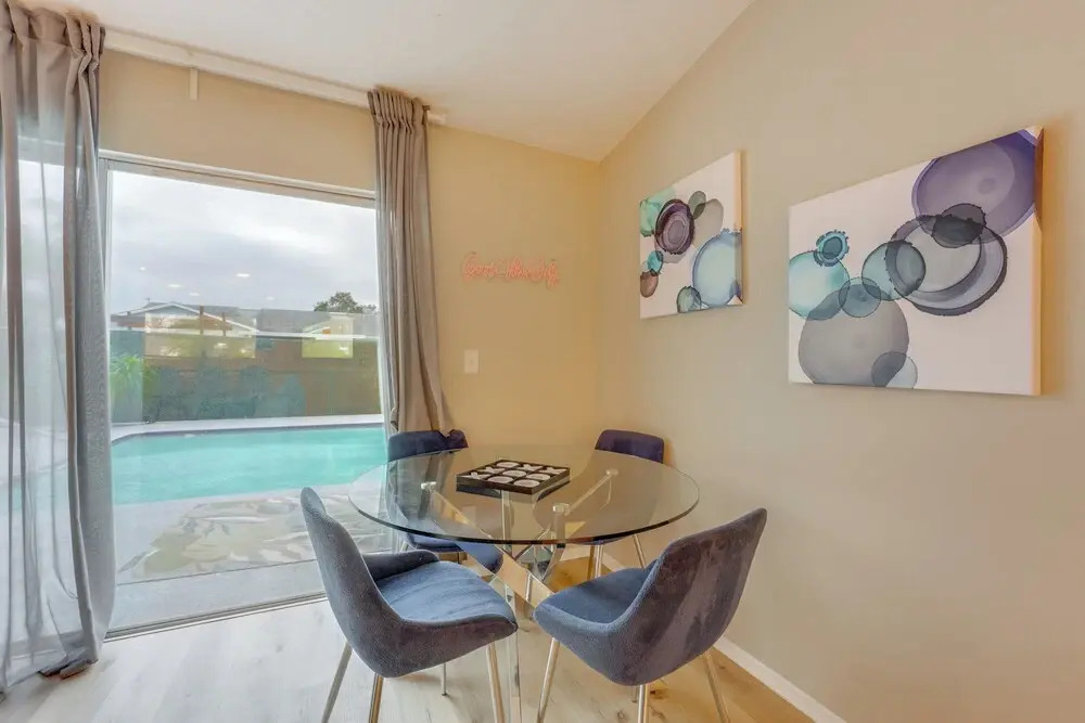 Backyard Oasis: Pet-friendly Largo Retreat w/ Yard
