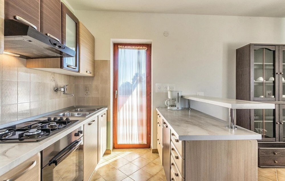 Stunning Home In Bratulici