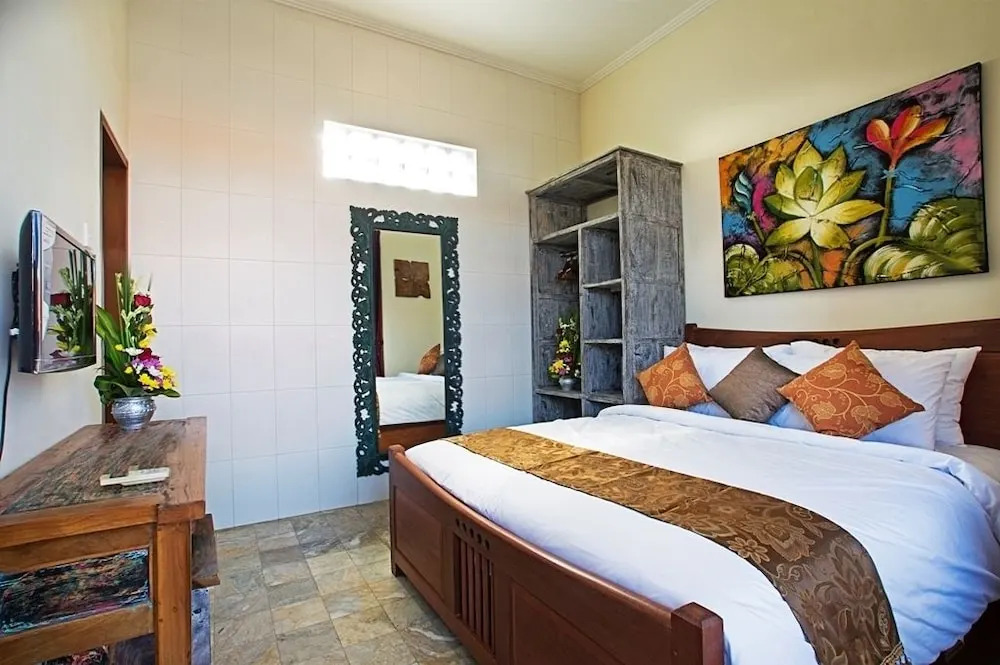 RuKun Residence - Home in Seminyak Bali