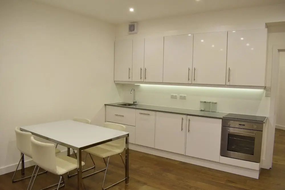 2 Bed Flat In Shadwell