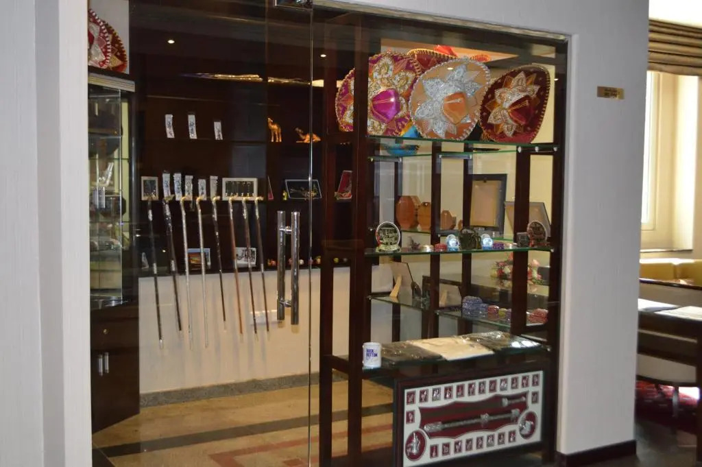 Ramee Guestline Hotel Qurum