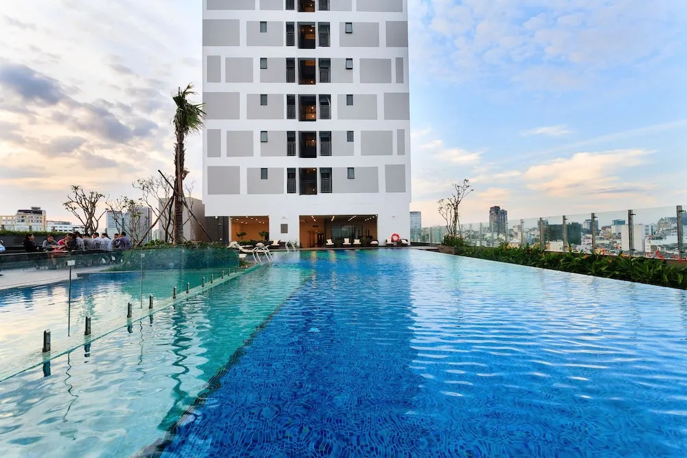 TeeUp Home - Infinity Pool Signature