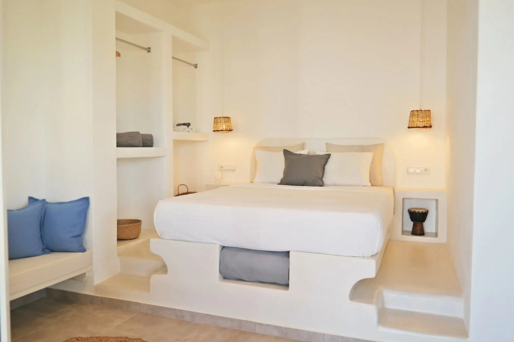 Thea Suites Naxos