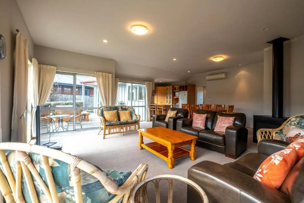 22 Tarndale Place