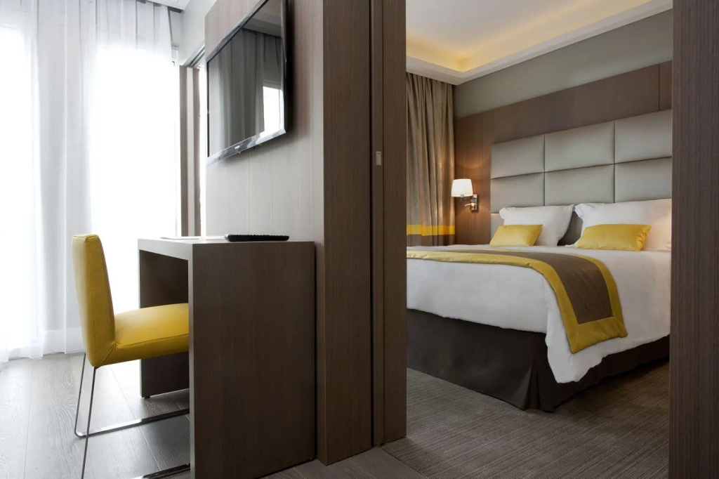 LEdmond Hotel Parc Monceau