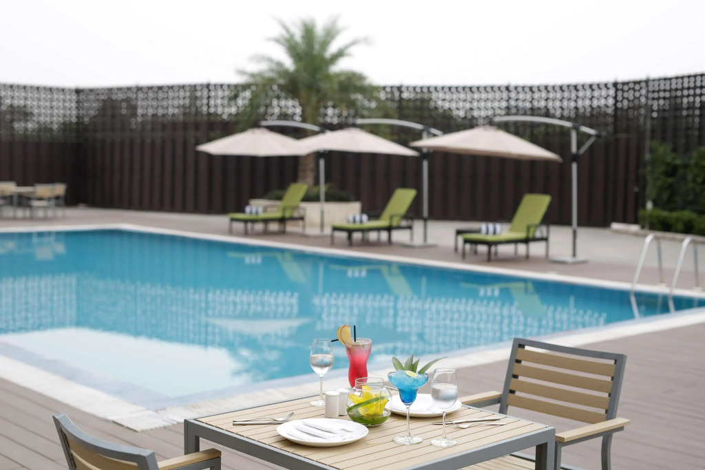 Golden Tulip Suites Gurgaon