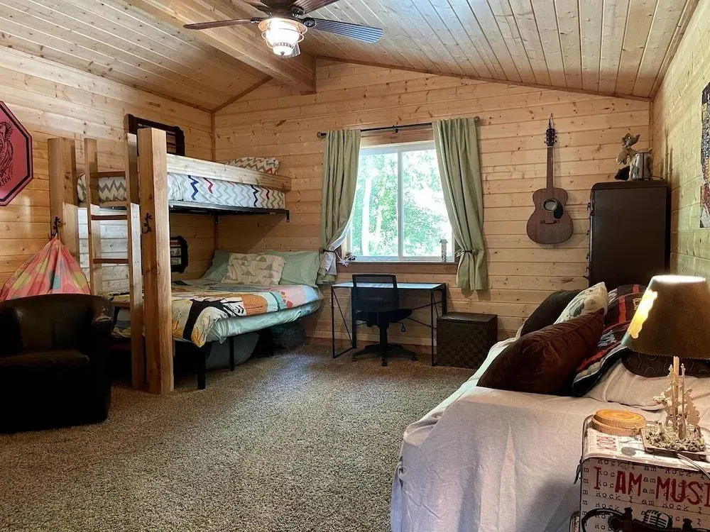 Lil Bigfoot Chalet