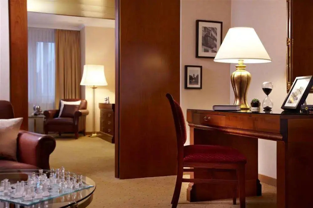 Renaissance Zurich Hotel