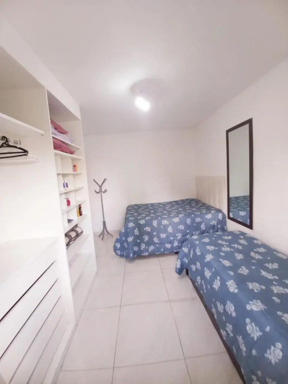 Apartamento Enseada Rua Colômbia