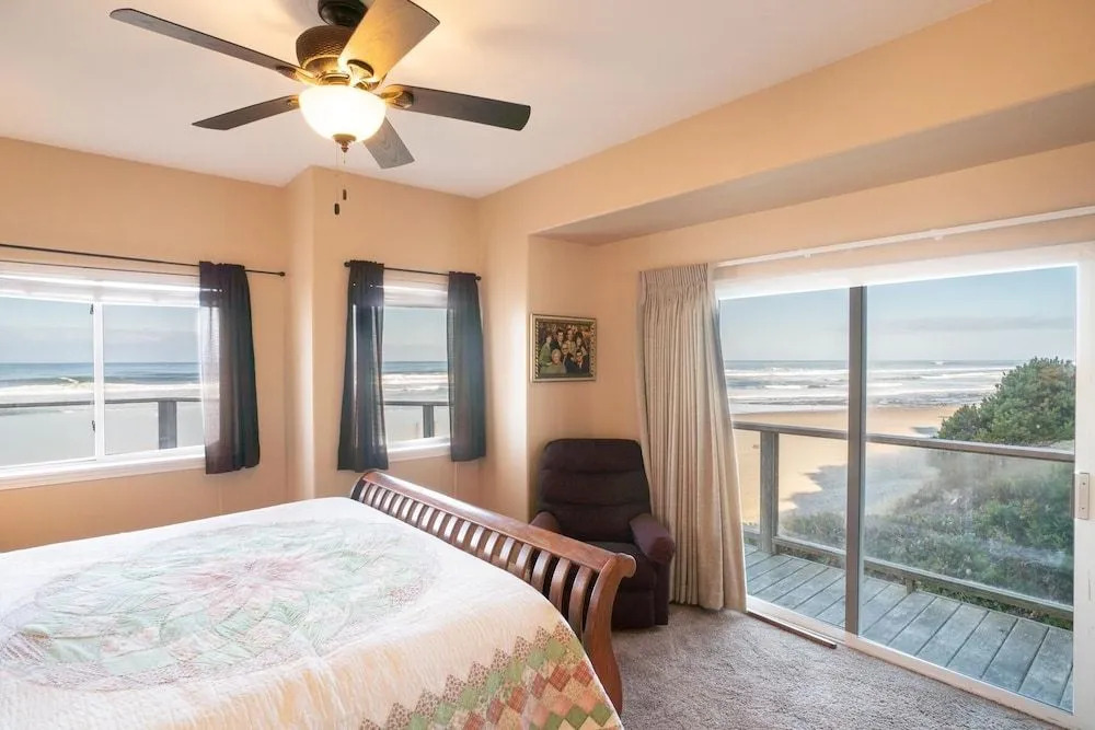 Beach House - 3 Br Home