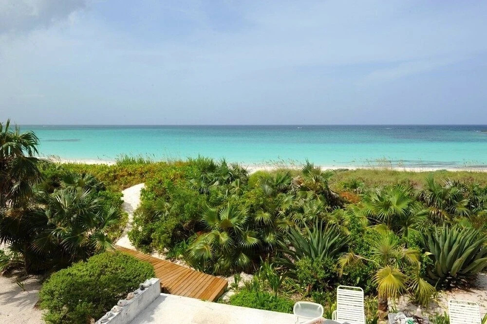 Goodwind & Cottage 6 Bedroom Home