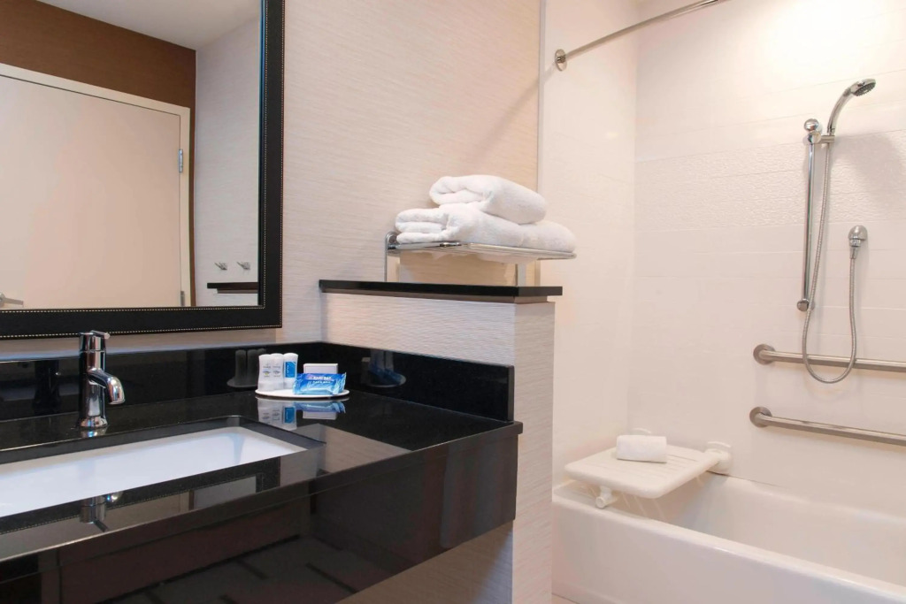 Holiday Inn Express Vero Beach-West I-95 by IHG