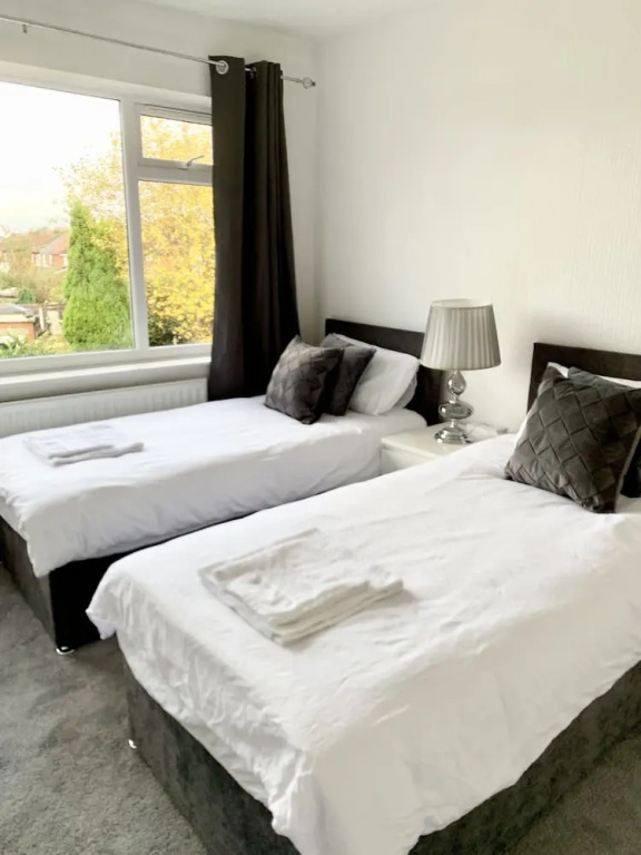 Immaculate 3-bed Travel Nest Unavailable