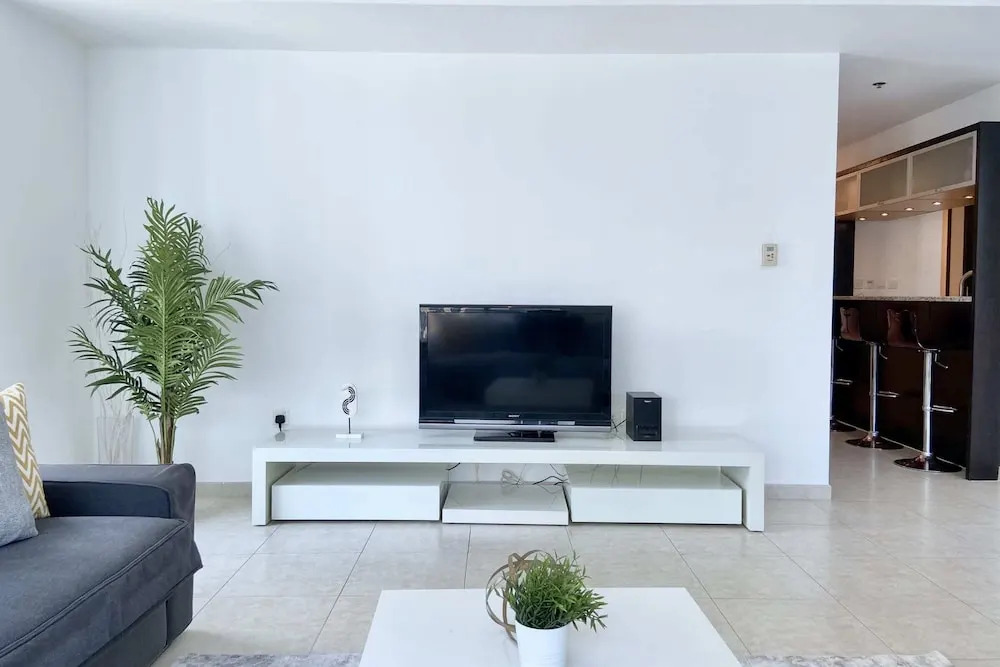 Spacious 1-bedroom Apartment in Dubai Marina