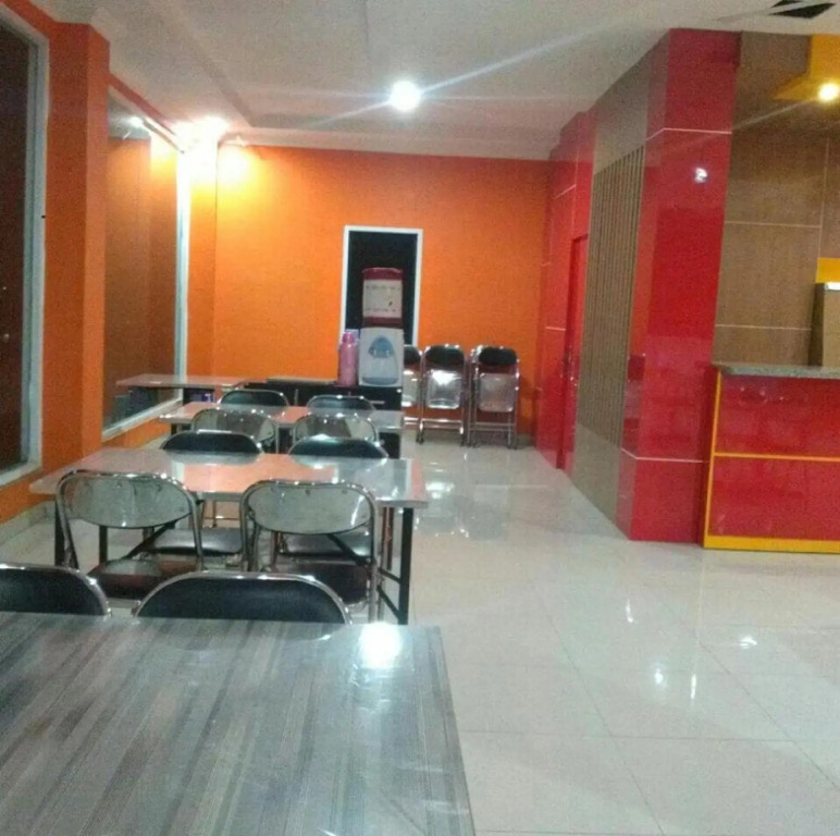7 Dream Hotel
