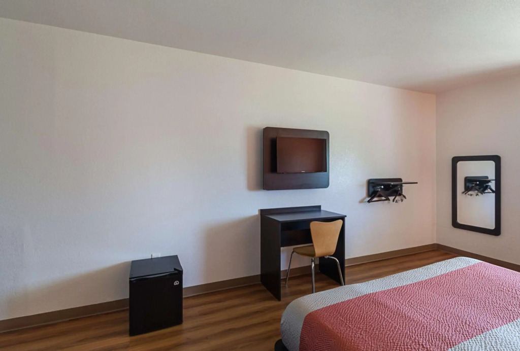 Motel 6-Bedford, TX - Fort Worth